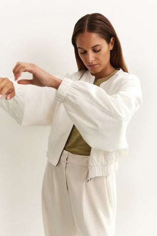 Jas Bomber Woven Cropped