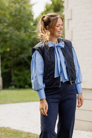 Bloes Brigitte met strik