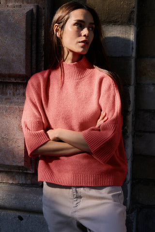 Sweater High Neckline