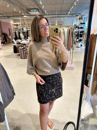 Pull met Hoge Hals en Wijde Mouwen
