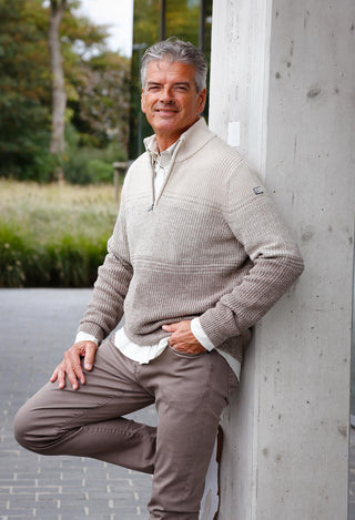 Pullover Half Zip