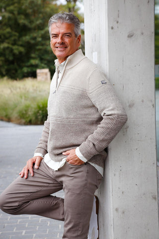 Pullover Half Zip